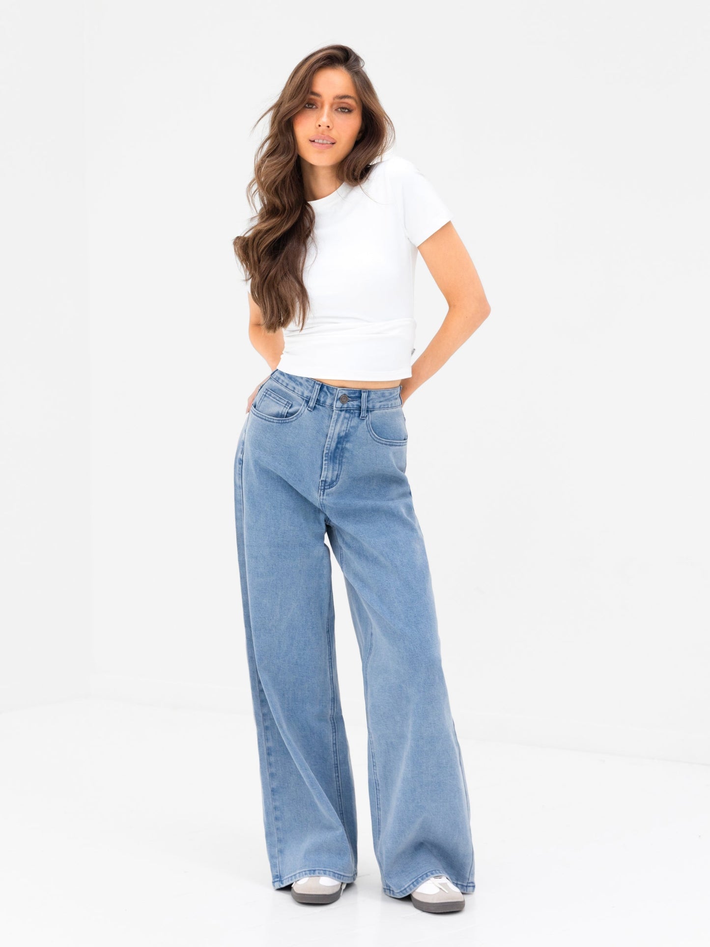 Wide Cut Jeans - Light Blue
