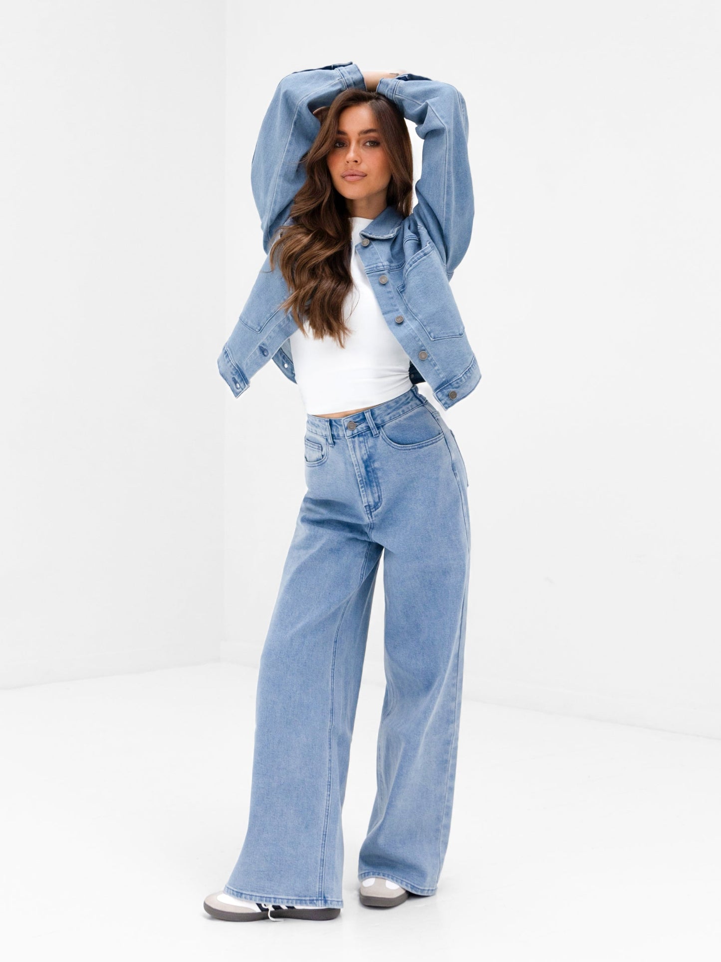 Wide Cut Jeans - Light Blue
