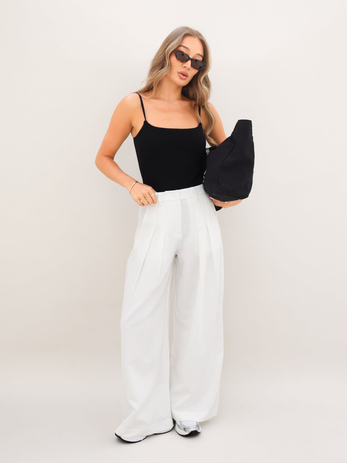 Basic Built-In-Bra Bodysuit - Black