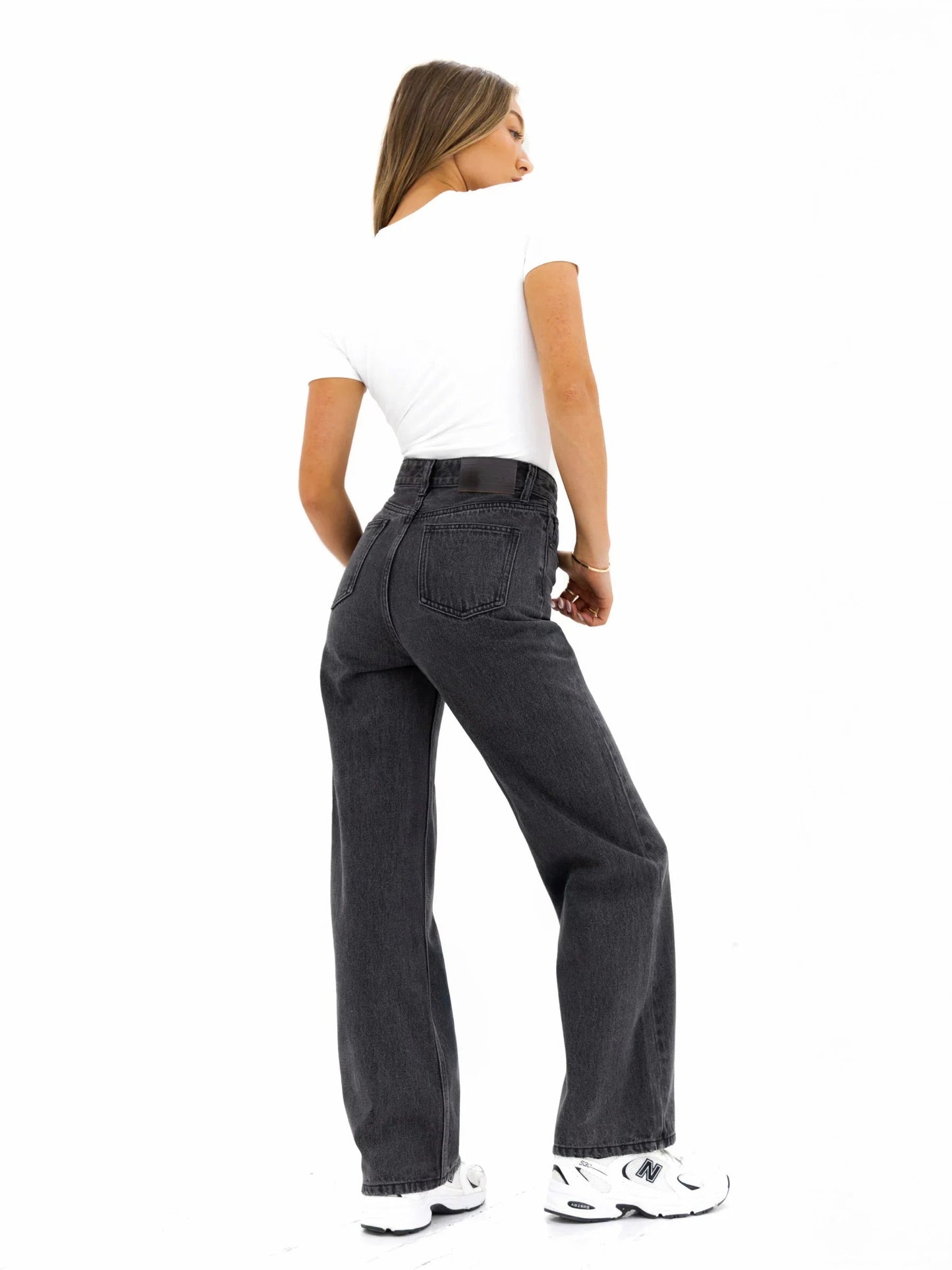 Wide Leg Jeans - Washed Black