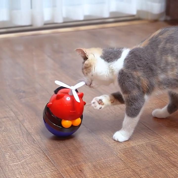 Cat Laser Dropping Food Toys